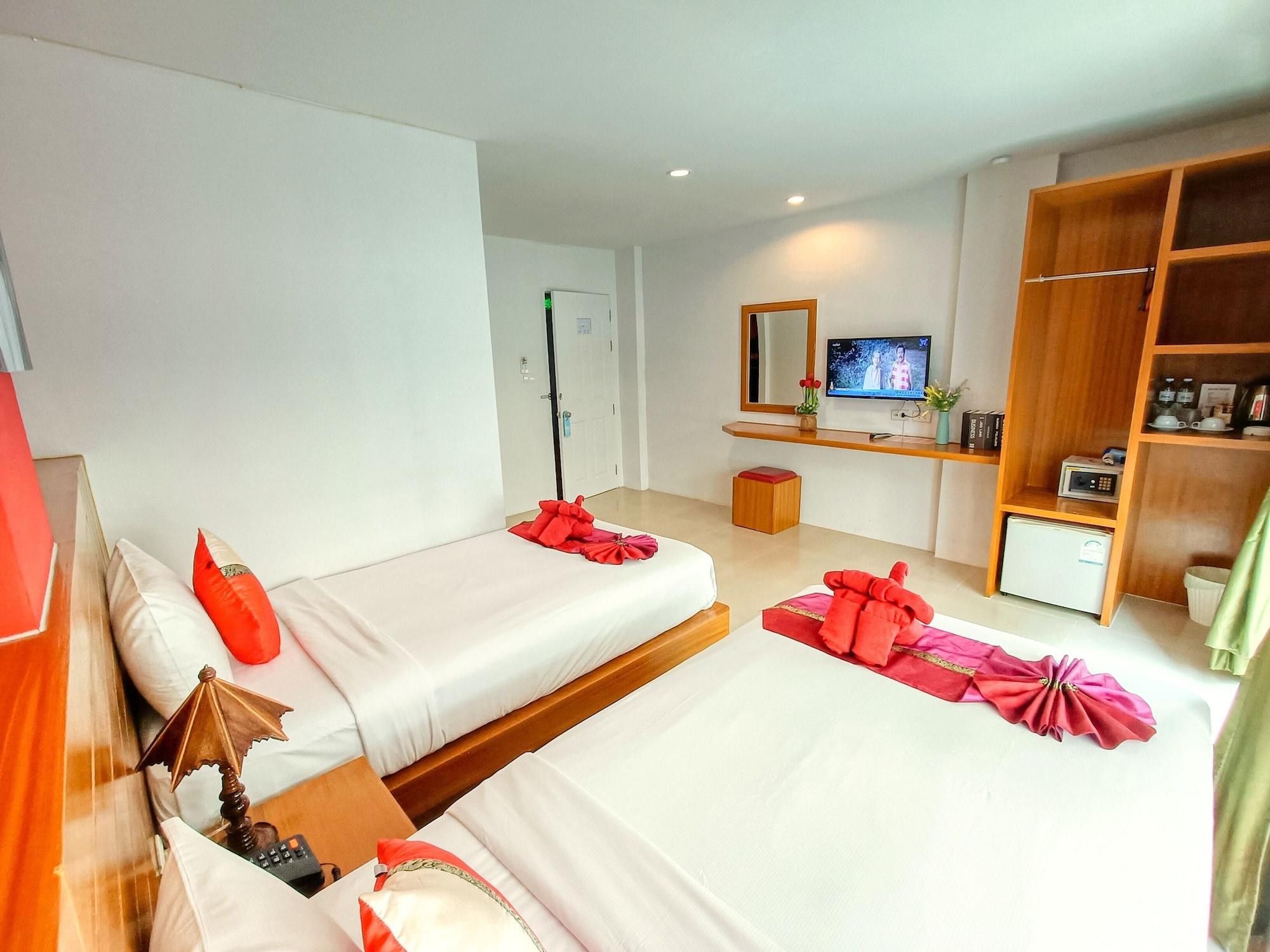 Pj Patong Resortel Exteriör bild