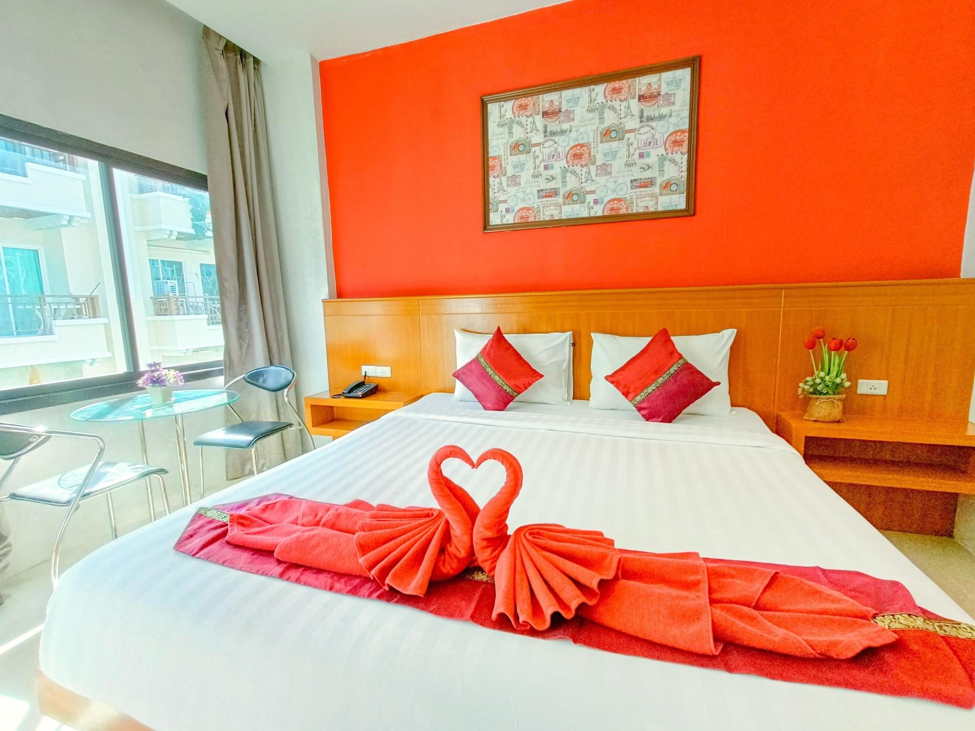 Pj Patong Resortel Exteriör bild