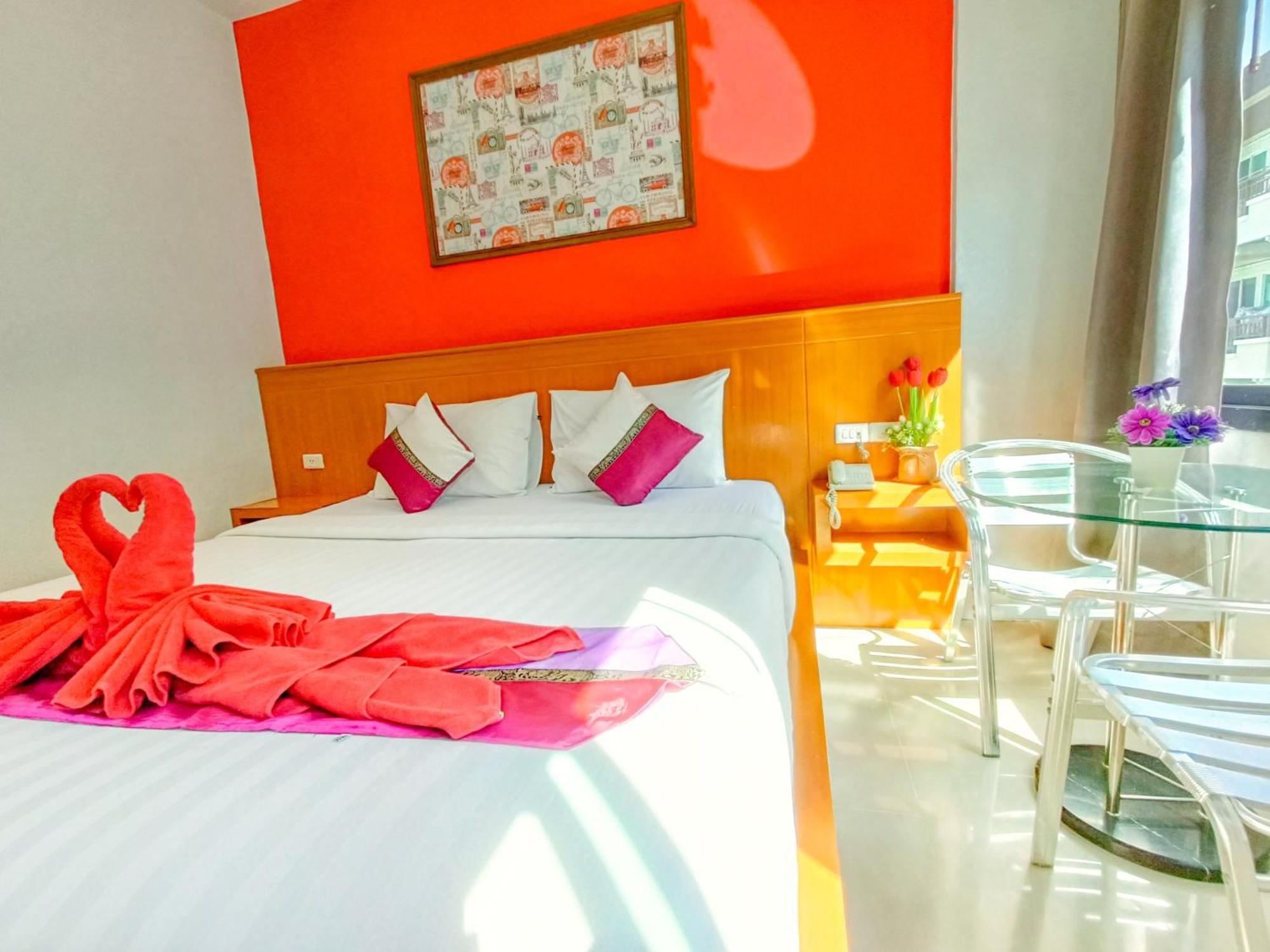 Pj Patong Resortel Rum bild